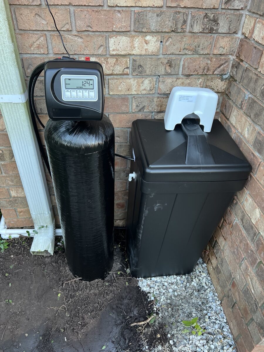 Compact indoor water softener